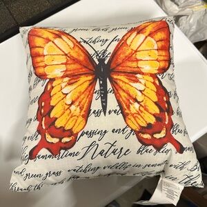 Butterfly Print Throw Pillow - Orange